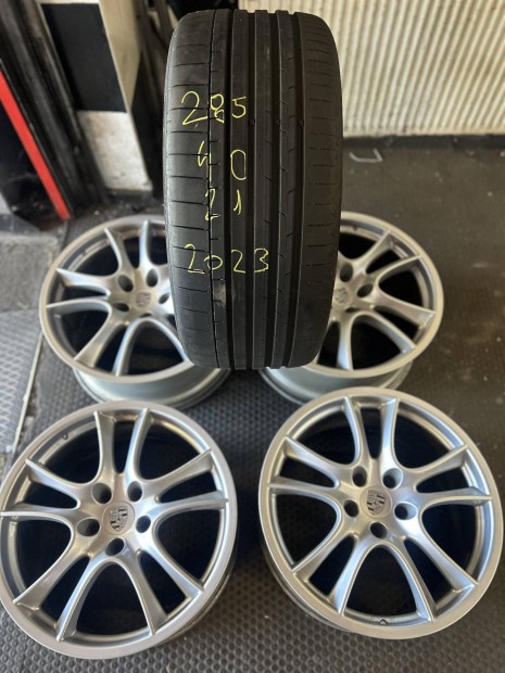5x130 Gyari 21"Audi Q7, Porsche Cayenne,VW Touaeg R21 Continental