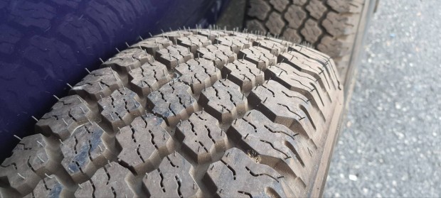 5x139.7 205/70 R15 tli gumi