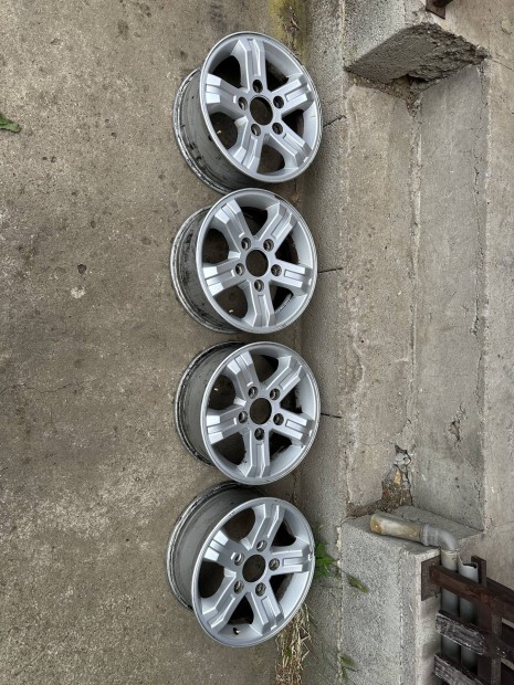 5x139,7 Kia Sorento, Niva, UAZ, Samurai, Vitara, Jeep alufelni
