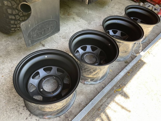5x139,7 r15 10jj széles extrém ritka friss szinter Mangels