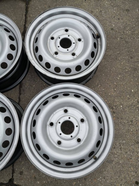5x160 16 Gyri Ford Transit lemezfelni 77000ft a 4db/101/