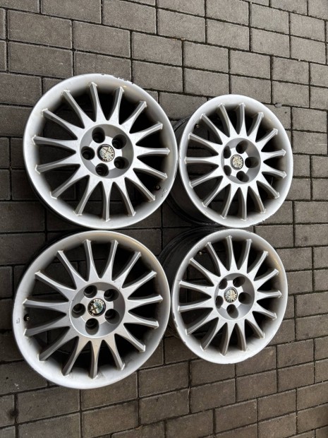 5x98 16" Alfa Romeo GT gyri alufelni 