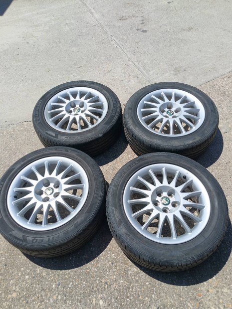 5x98 as gyári 16" Alfa alufelni