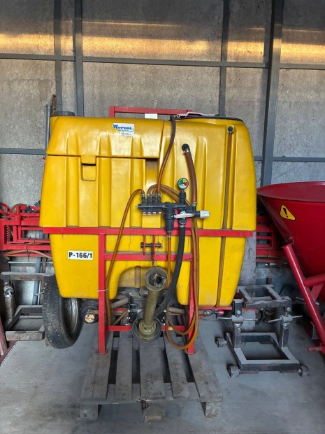 600L-es permetez 12m-es szrnnyal