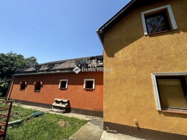 600 nm-es h�z elad� Ecser