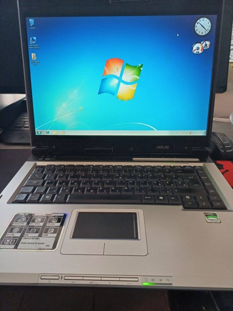 603.Asus laptop magyar billentyzet,biosig ok,1gb ram,60gb hdd