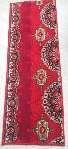 60*160 cm-es sz�nyeg