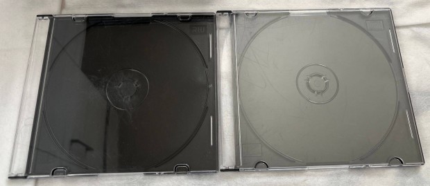 60 darab hasznlt slim CD / DVD tok