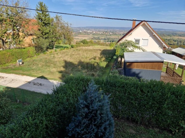 60 nm-es h�z elad� Als�p�hok