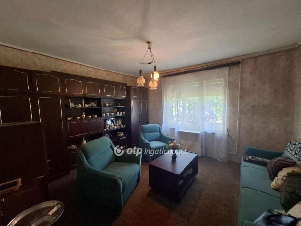 60 nm-es h�z elad� Kisn�na