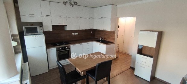 60 nm-es lak�s elad� Beretty��jfalu