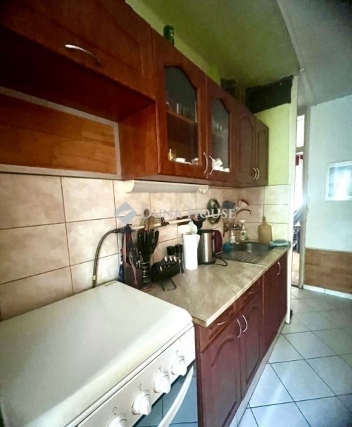 60 nm-es lak�s elad� Veszpr�m