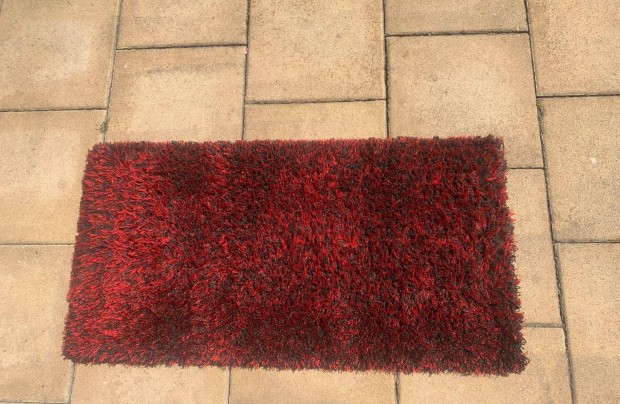 60 x 115 cm Bordó Fekete Kis Shaggy Szőnyeg Újszerű!
