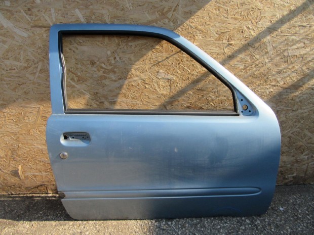 61586 Fiat Seicento jobb ajtó a képen látható sérüléssel
