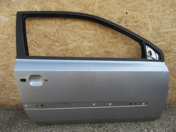 61880 Fiat Stilo 3 ajtós, kék színű jobb oldali ajtó a képen látható
