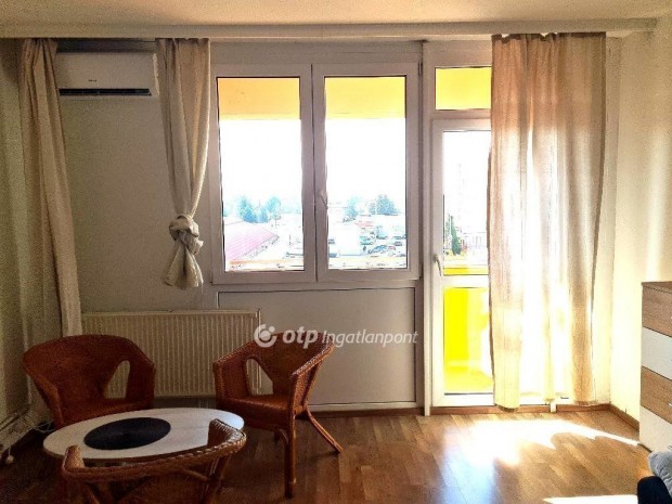 61 nm-es lak�s elad� Szigetszentmikl�s