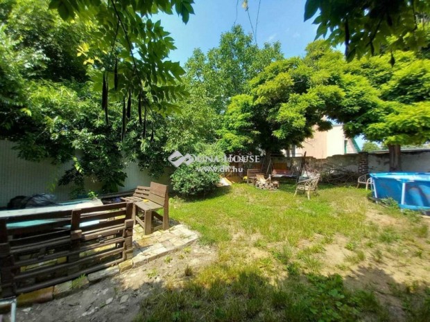 621 nm-es telek elad� Debrecen