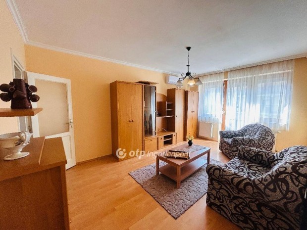 62 nm-es lak�s kiad� Kecskem�t