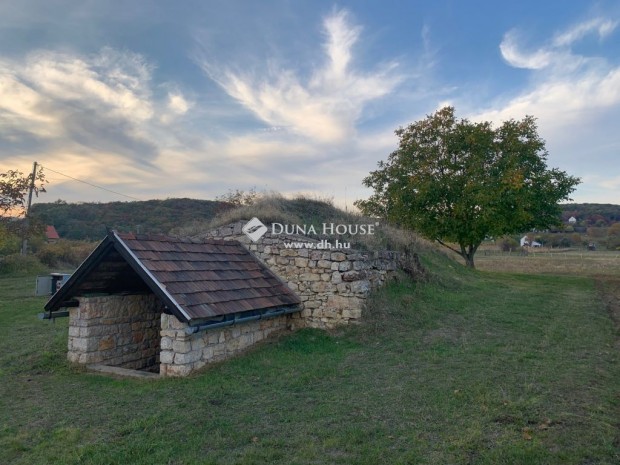 6373 nm-es telek elad� V�szoly