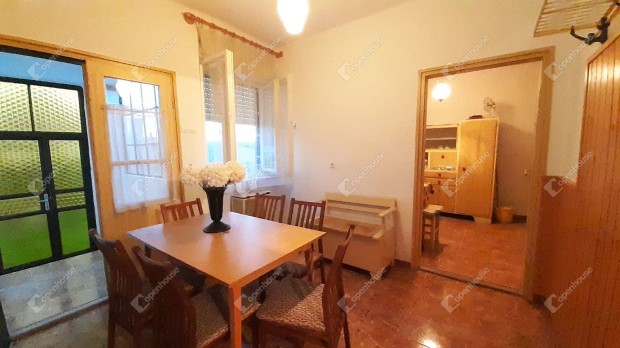 63 nm-es h�z elad� Hossz�pereszteg