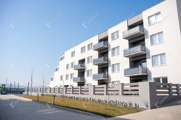 63 nm-es lak�s elad� Miskolc