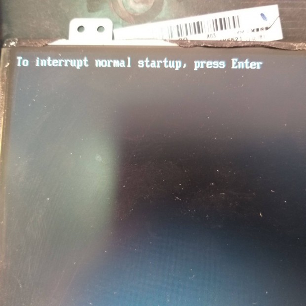 642.Lenovo T540p zsanrtrtt,bekapcsolsnl ezt rja ki:To Interrupt