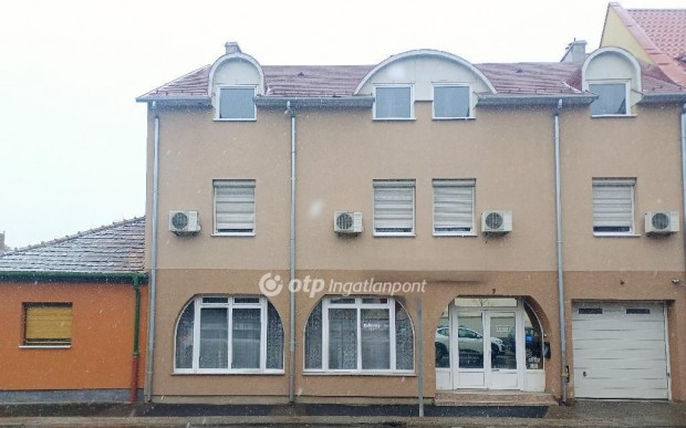 649 nm-es h�z elad� Nagykanizsa