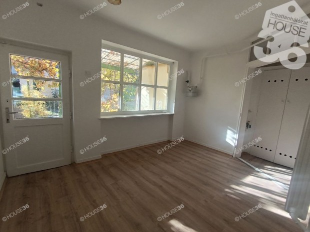 64 nm-es h�z elad� Kiskunf�legyh�za