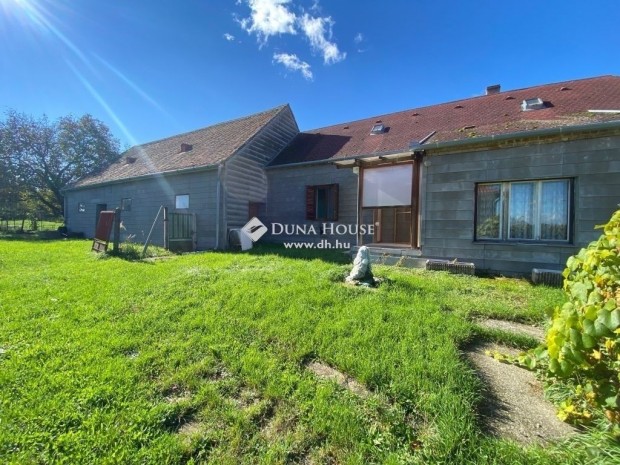 64 nm-es h�z elad� Szeleste