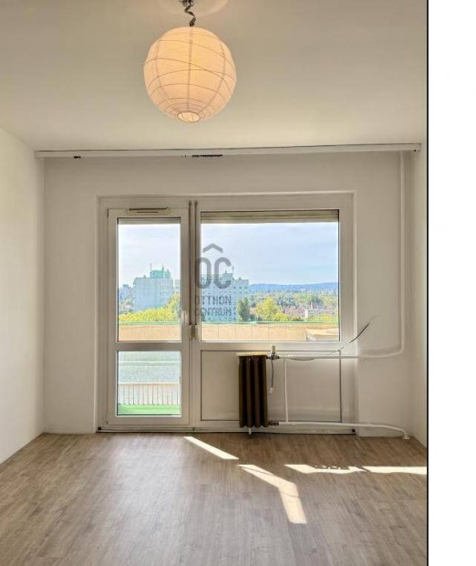 64 nm-es lak�s elad� Budapest 15. ker. #5060456