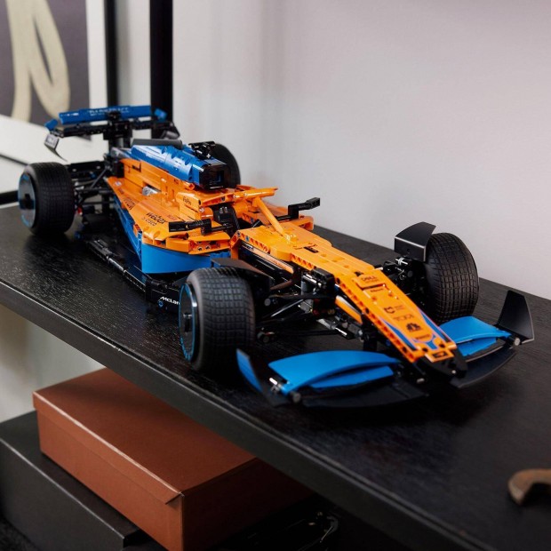 65 cm-es F1 Mclaren pt kszlet