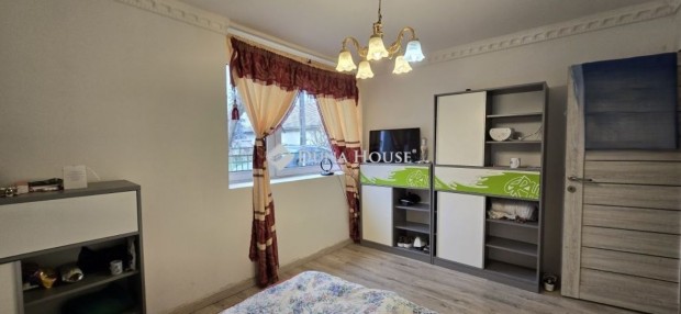 65m2, 3 szoba, hitelezhet�