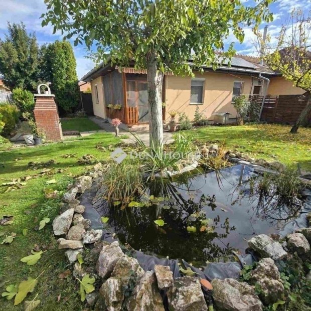 66 nm-es h�z elad� Szigethalom