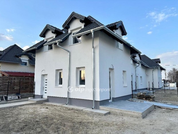 66 nm-es h�z elad� T�k�l