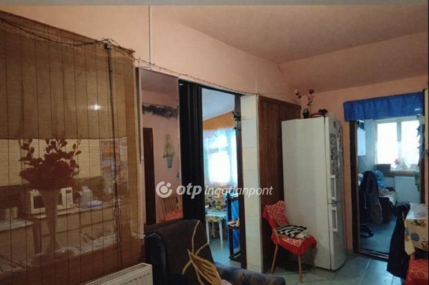 67 nm-es h�z elad� J�szber�ny