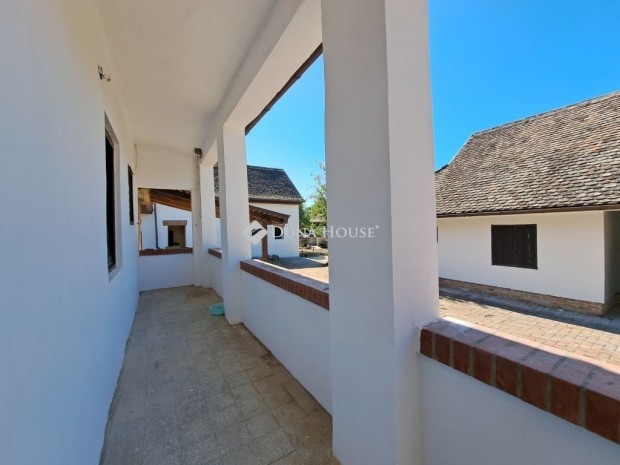 67 nm-es h�z elad� K�s�d