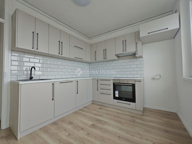 67 nm-es lak�s elad� Debrecen