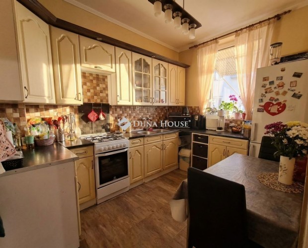 68 nm-es h�z elad� Debrecen