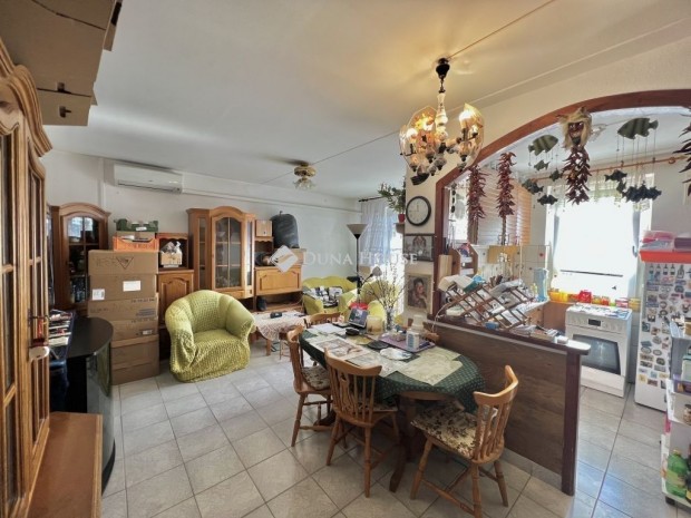 68 nm-es lak�s elad� Veszpr�m