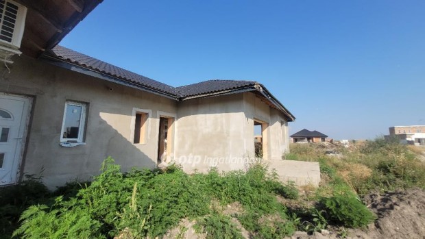 69 nm-es h�z elad� J�szber�ny