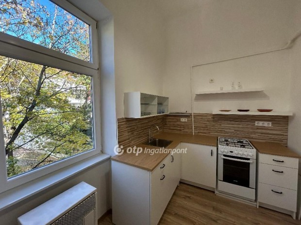 69 nm-es lak�s elad� Gy�r