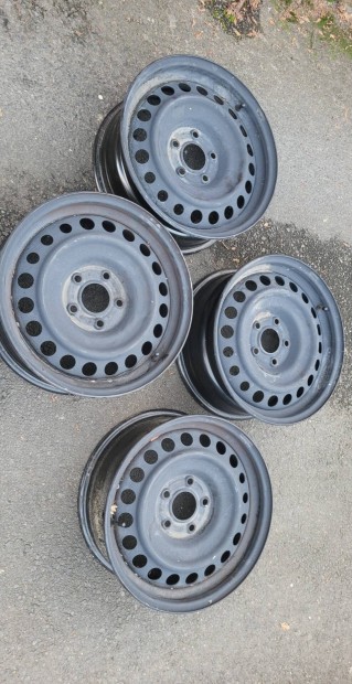 6.5x16 5x114.3 nissan s renault lemezfelni eld