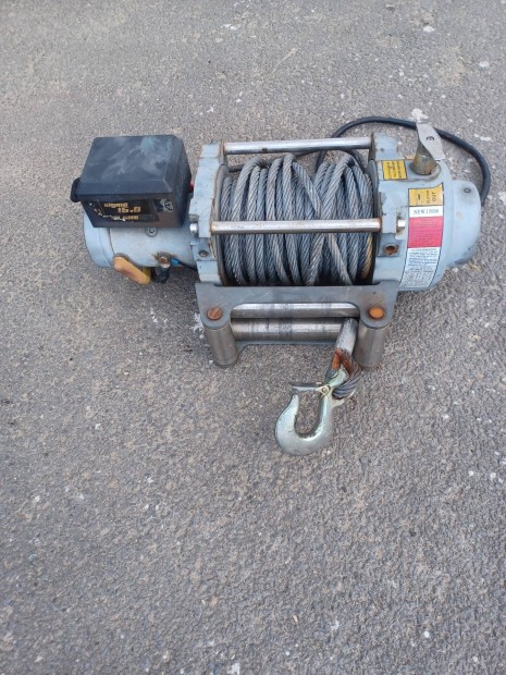 6,8t csörlő 12V - 24V