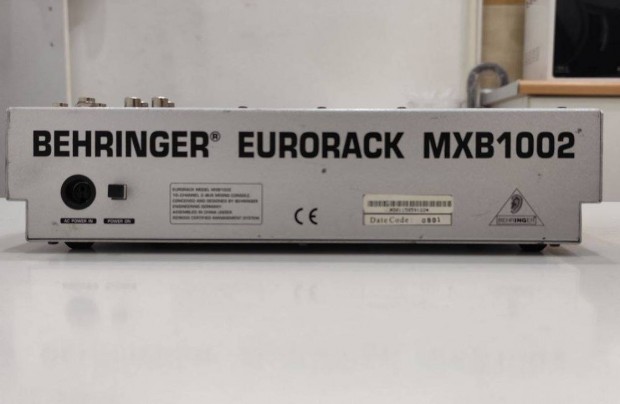 6 csatorns Behringer Mxb1002 kever elad