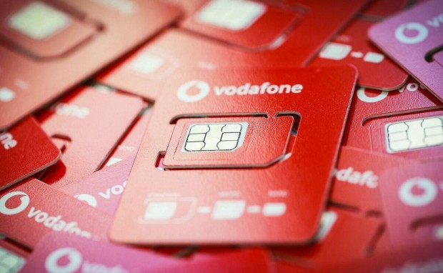 6 db Vodafone SIM krtya, klnleges telefonszmok