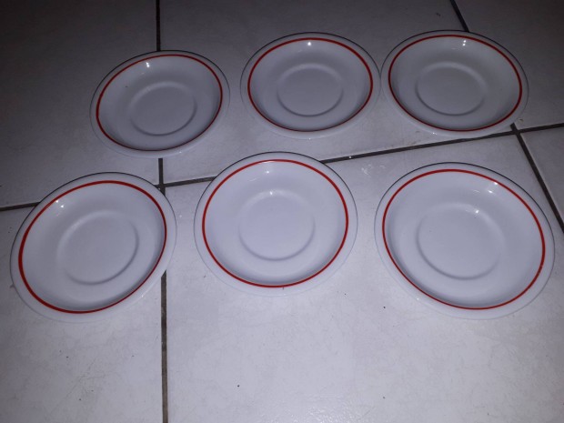 6 db Zsolnay porcelán süteményes tányér - átmérő 12 cm