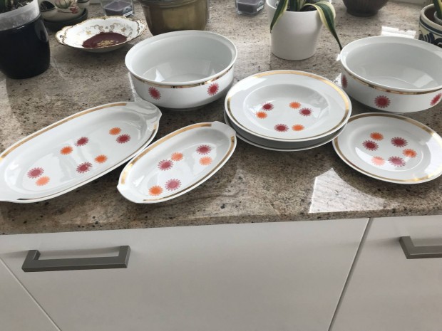6 szelyes etkeszlet elado