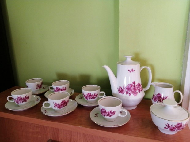 6 szemlyes porceln kvskszlet