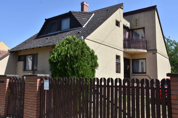 6 szob�s csal�di h�z a k�zpontban elad�!