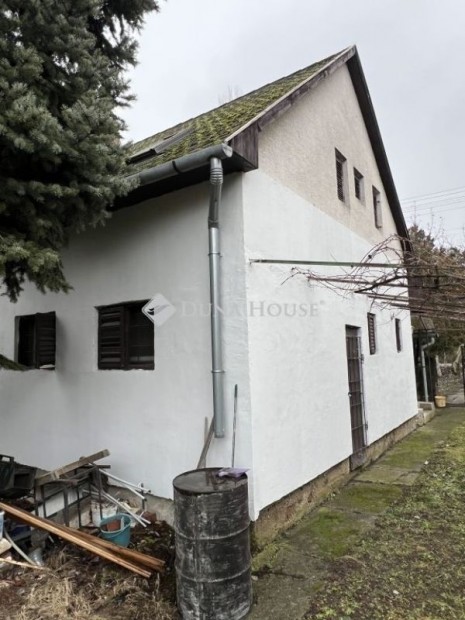 70 nm-es h�z elad� G�rdony